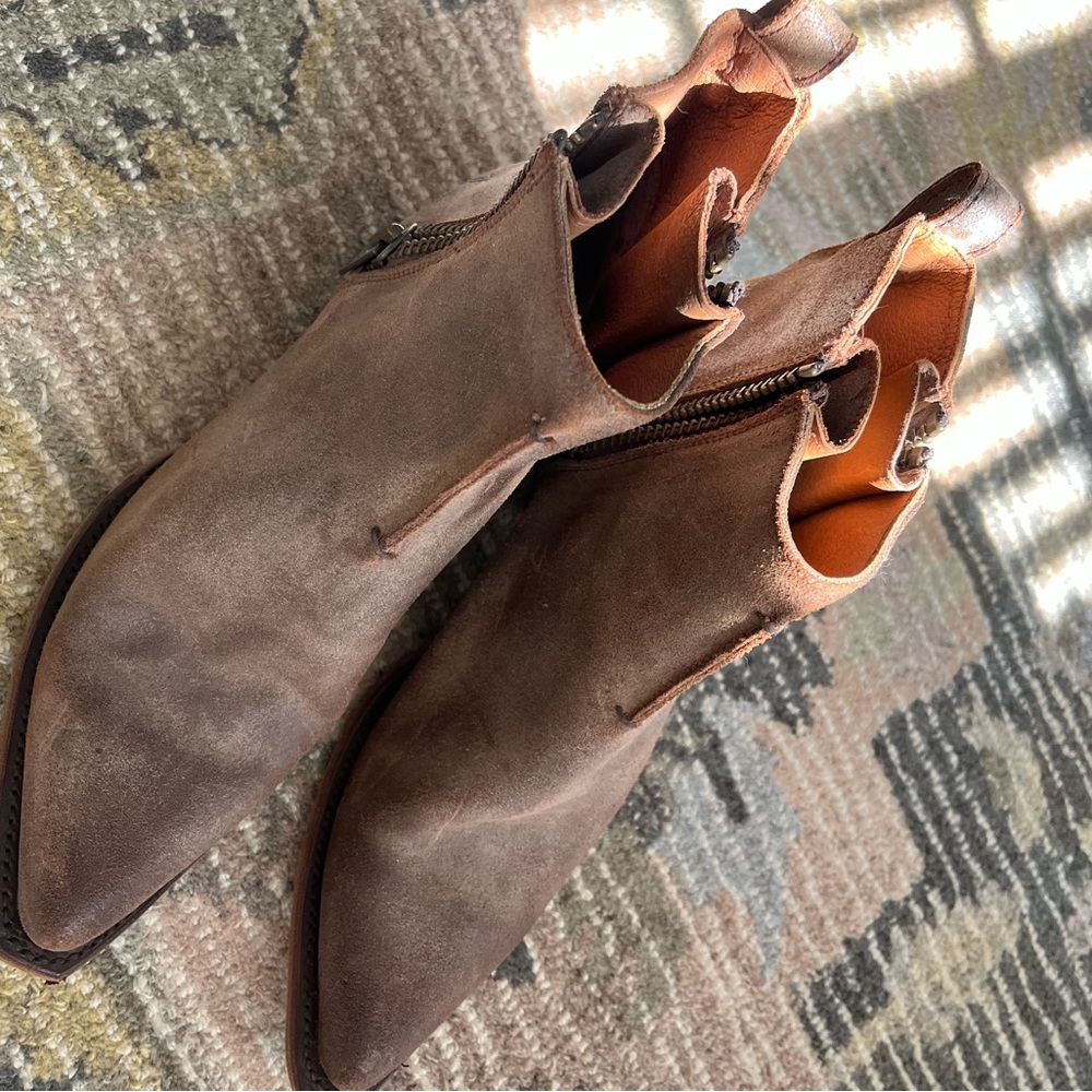 Frye Sacha Moto booties Size 10 never worn
